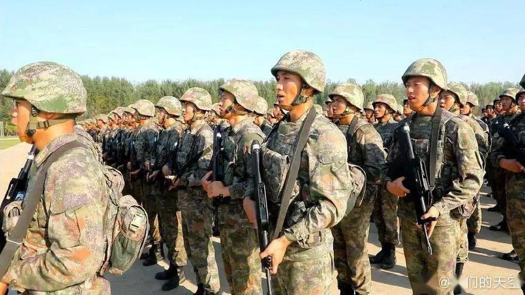精讀：圍繞“我國有多少空降兵”的深度解析：規(guī)模、實力與發(fā)展趨勢