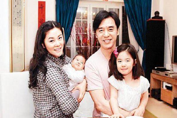 鐘鎮(zhèn)濤究竟有幾個(gè)孩子？深度解析其子女構(gòu)成與家庭全貌
