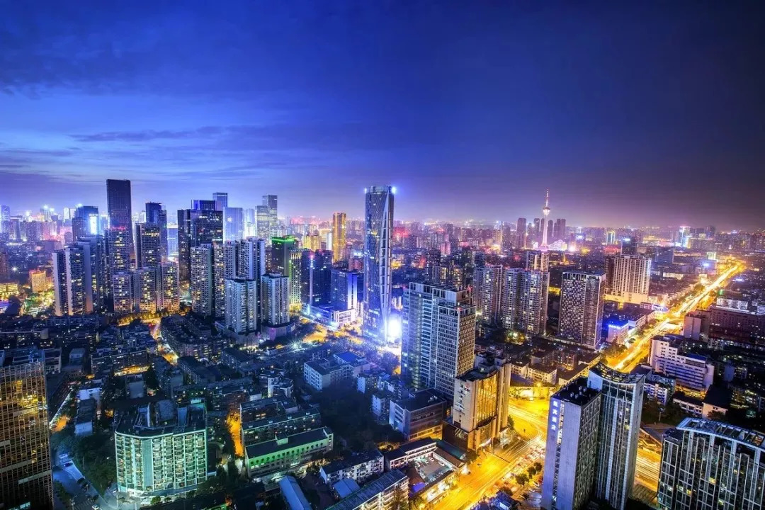 2025新澳門正版免費掛牌燈牌：深度解析其公共信息價值與應(yīng)用前景