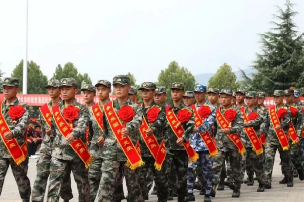深度特寫：武警雪豹突擊隊(duì)劉洋簡(jiǎn)歷的多元勾勒與卓越解析