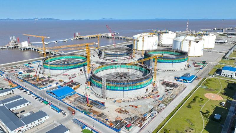 2025新奧今晚資料:聚焦輿論風暴與多方博弈新局面