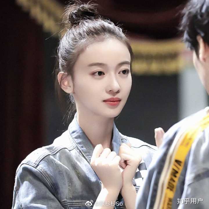 吳謹(jǐn)言演過(guò)哪些電視劇：深度盤(pán)點(diǎn)與角色蛻變?nèi)ヂ? class=