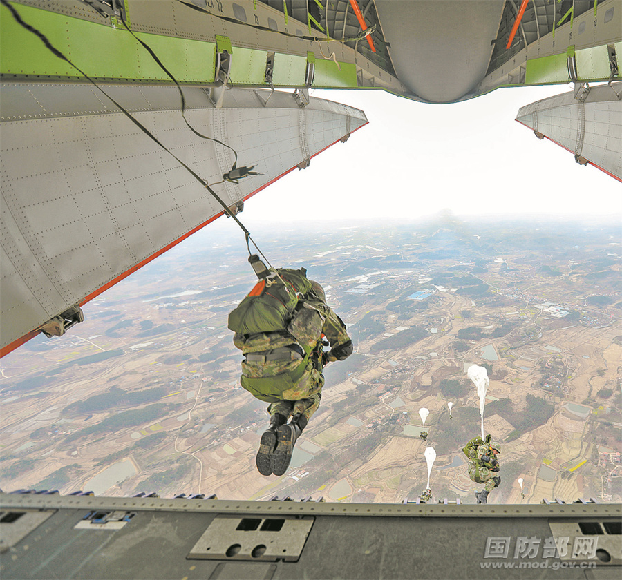 權(quán)威解讀：武漢空降15軍最新消息及其在國家安全中的定位