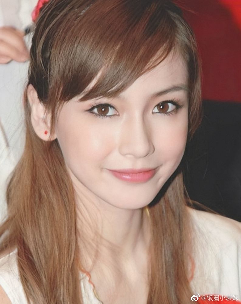 18歲的楊穎顏值:深度解析其出道初期盛世美顏與魅力特點(diǎn)